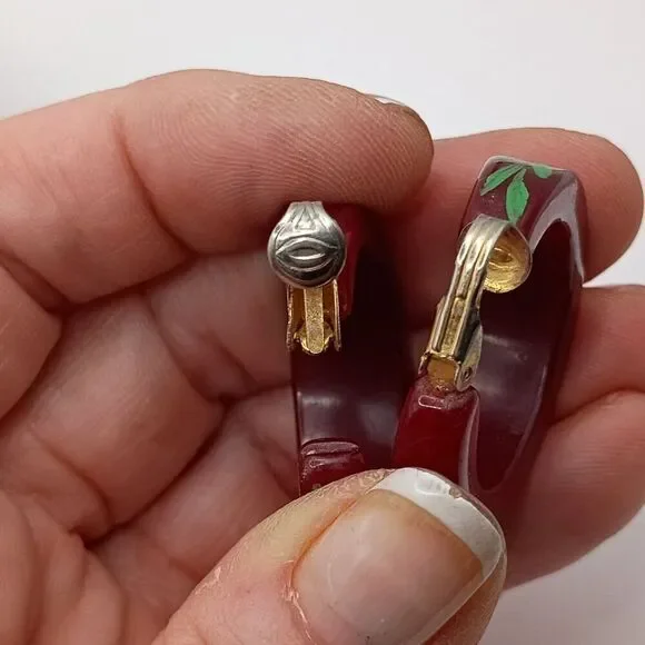 Vintage Lucite Clip-on Hoop Earrings Red Rust Hand Painted Pink Floral - Picture 5 of 5